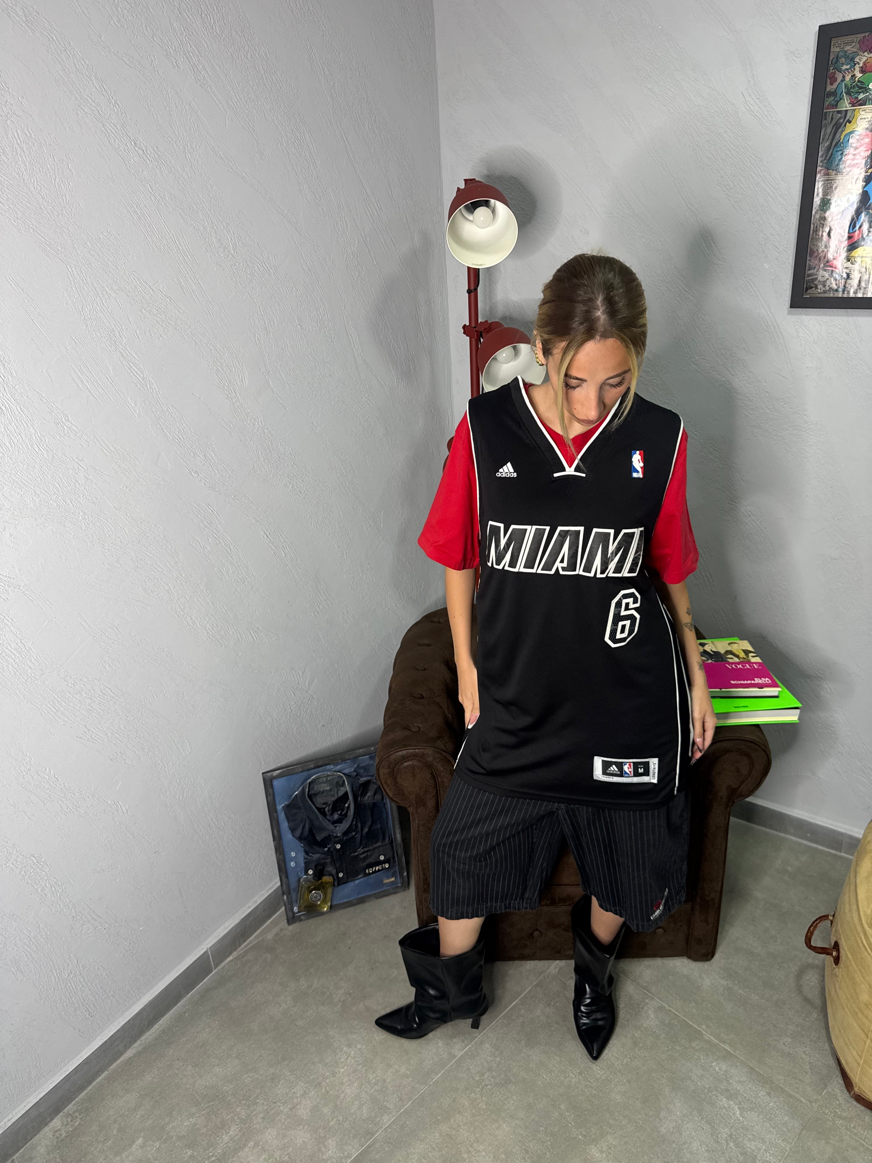Canotta aididas NBA