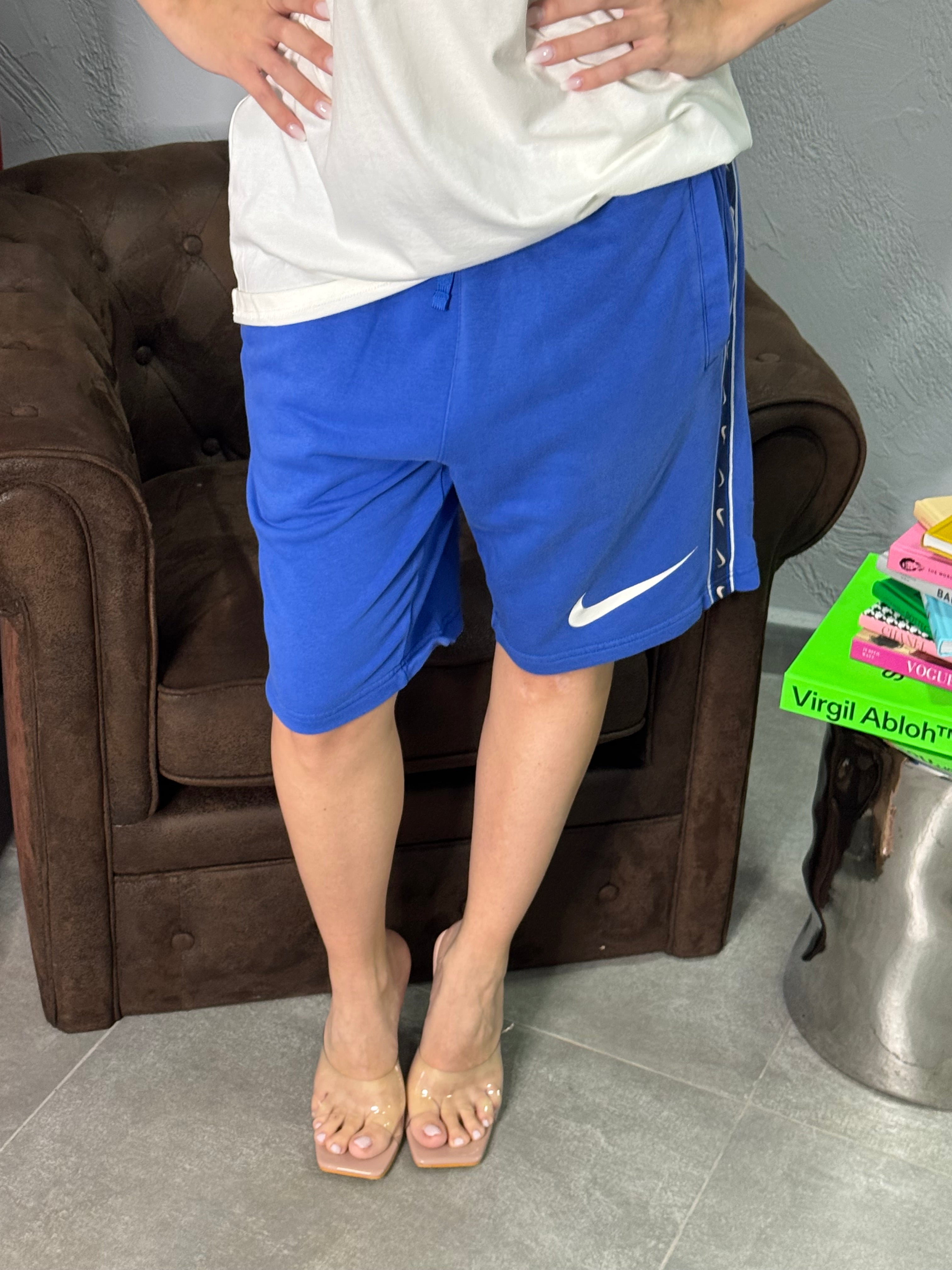 Bermuda Nike