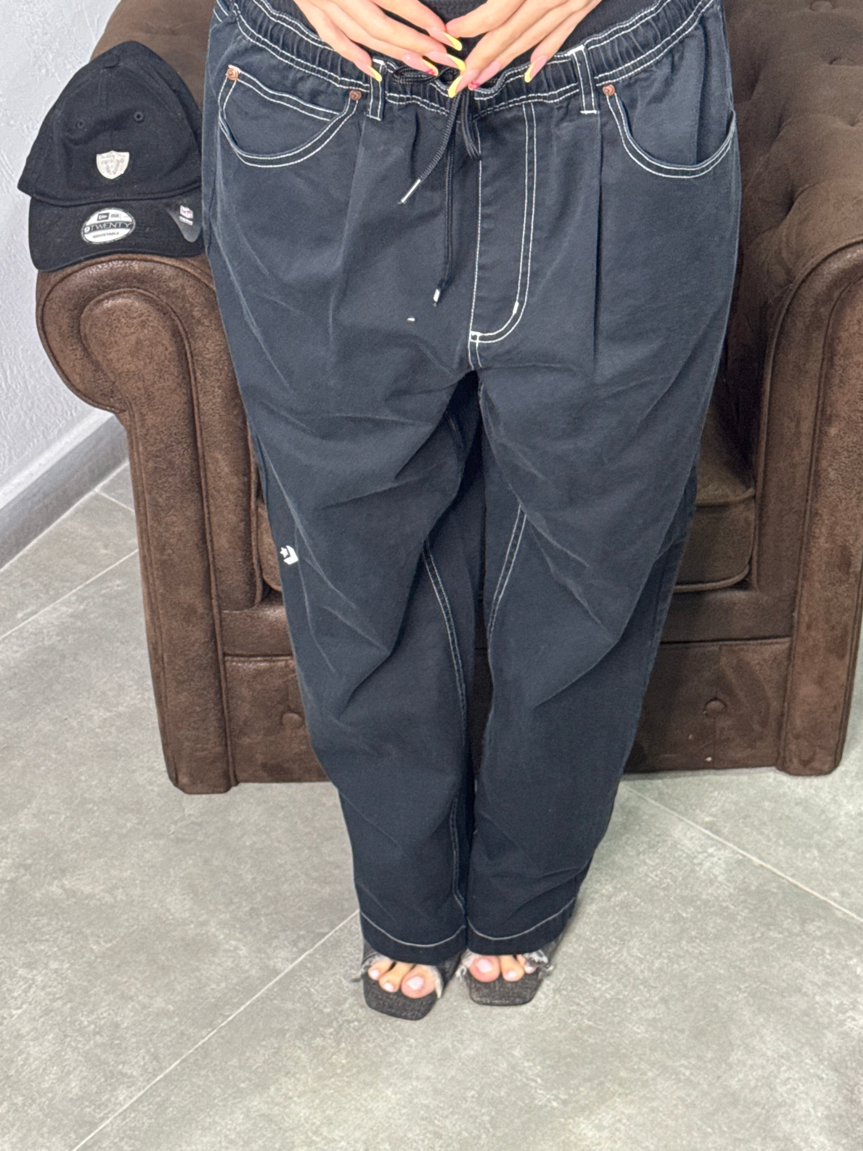 PANTS converse