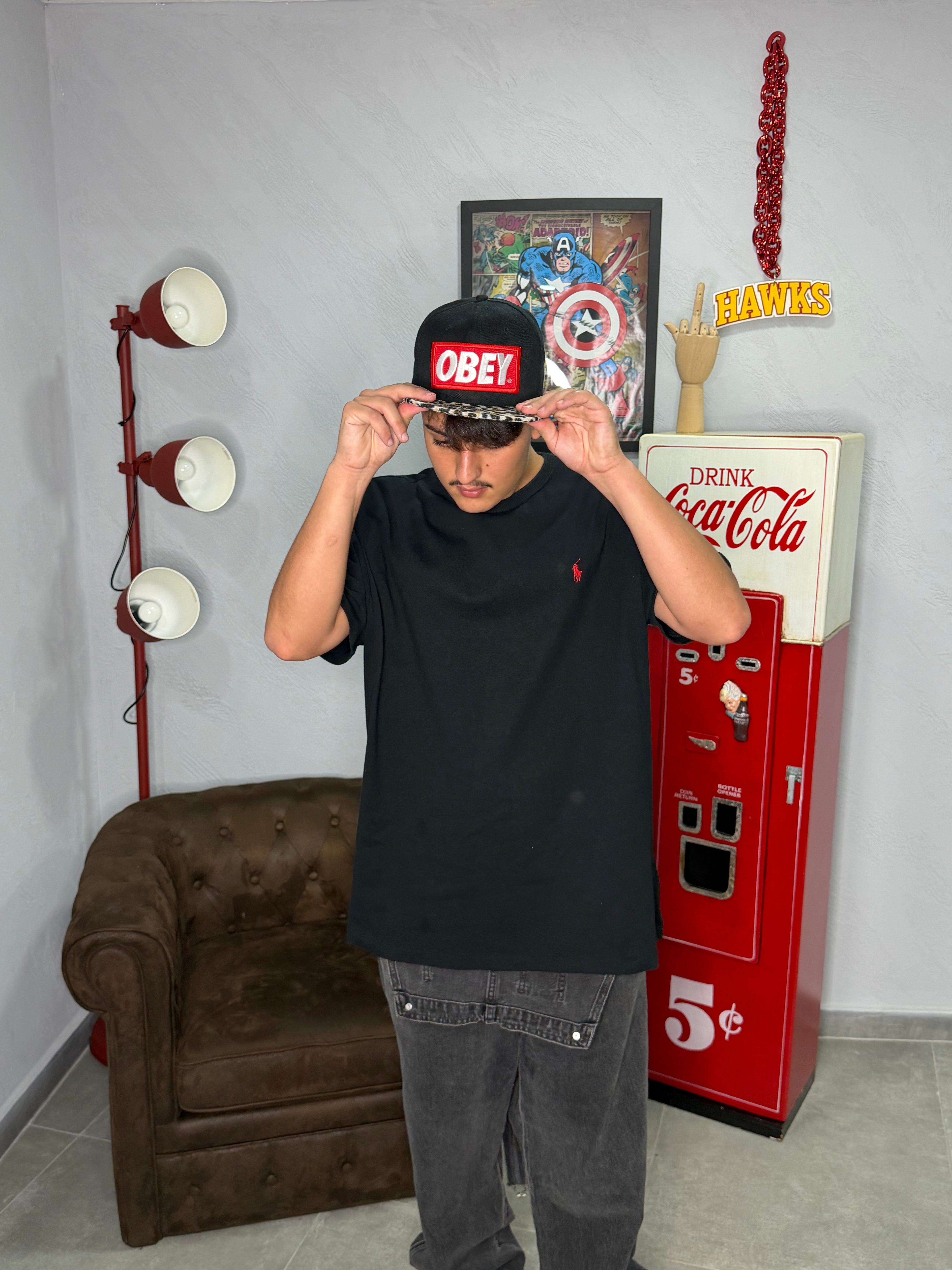 Cappello obey