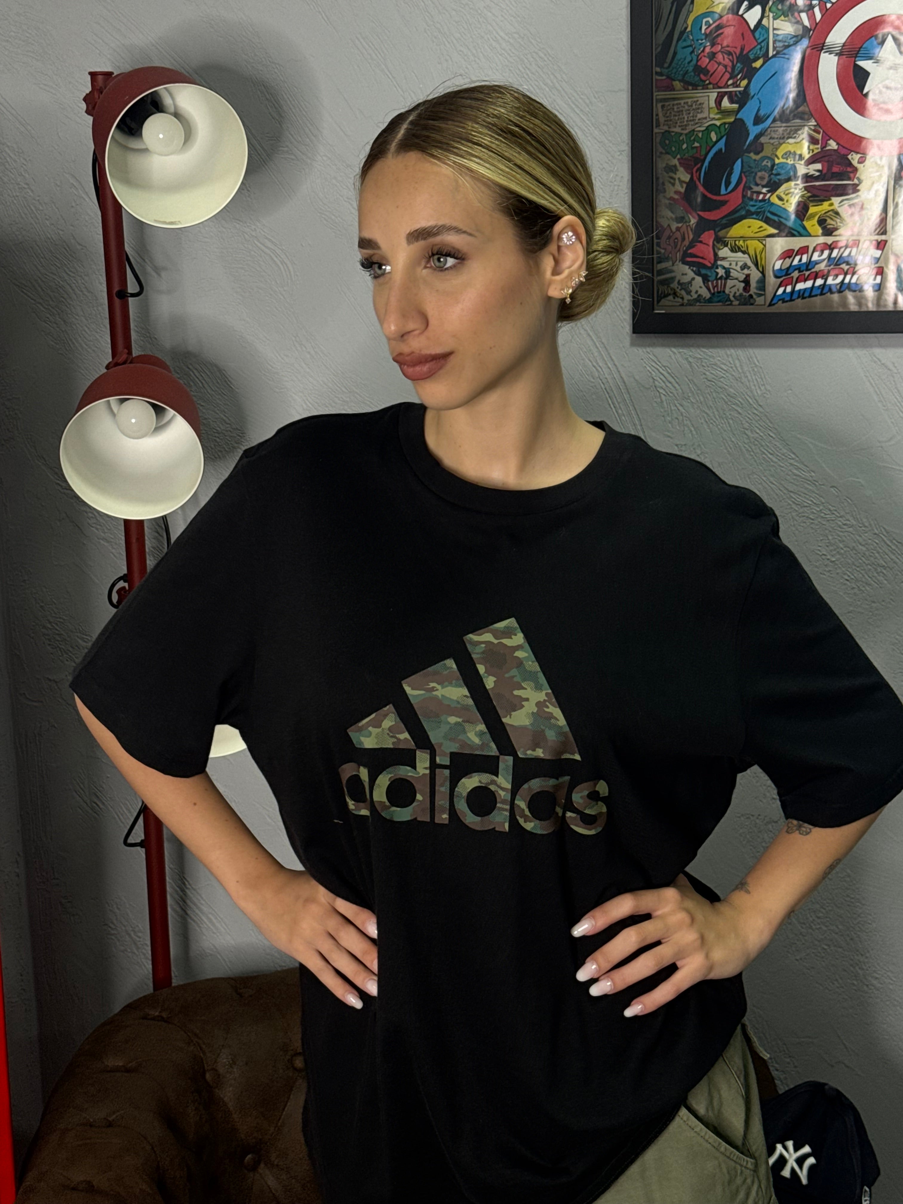 T-shirt Adidas