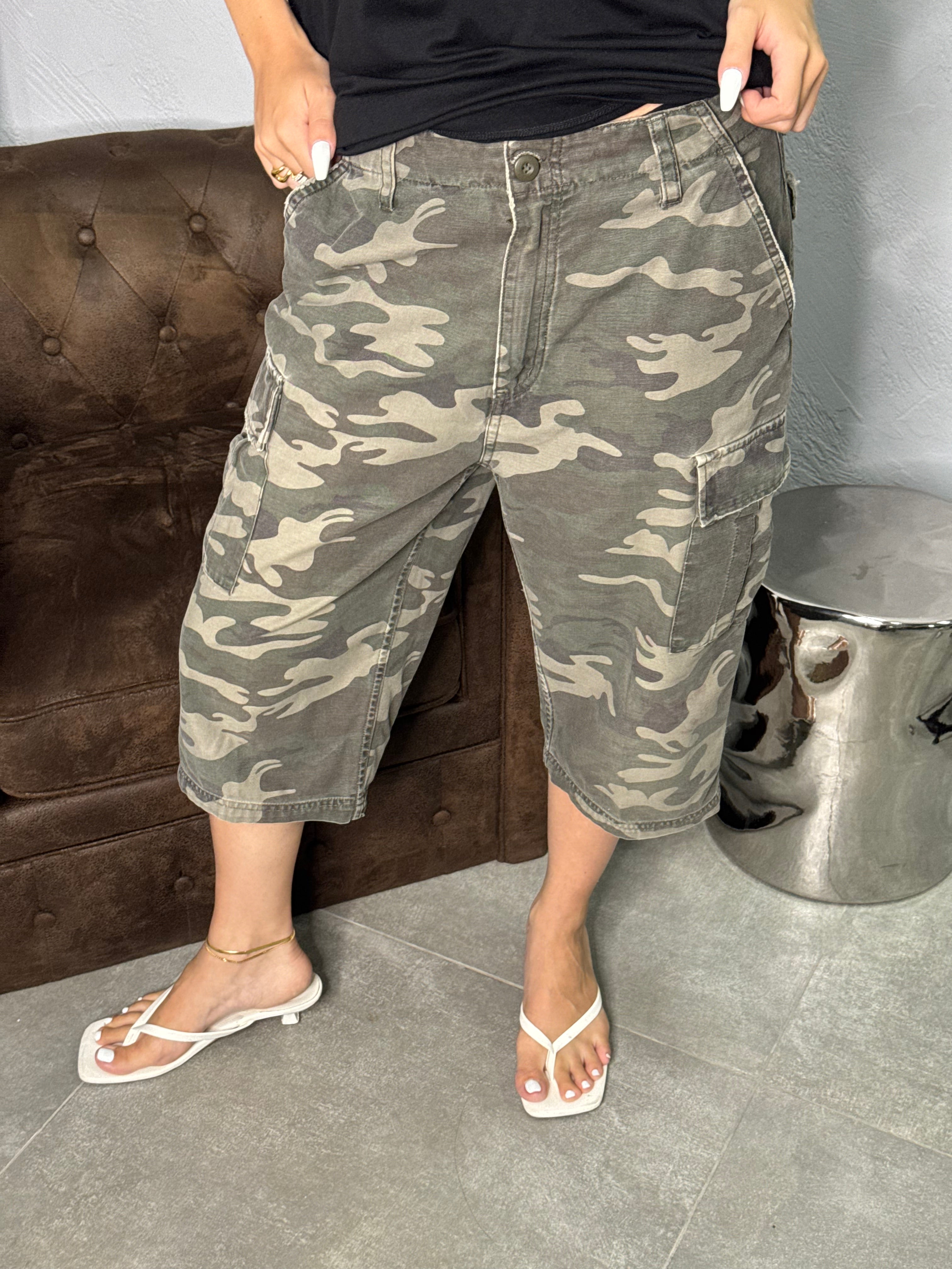 Bermudone stile anni  2000