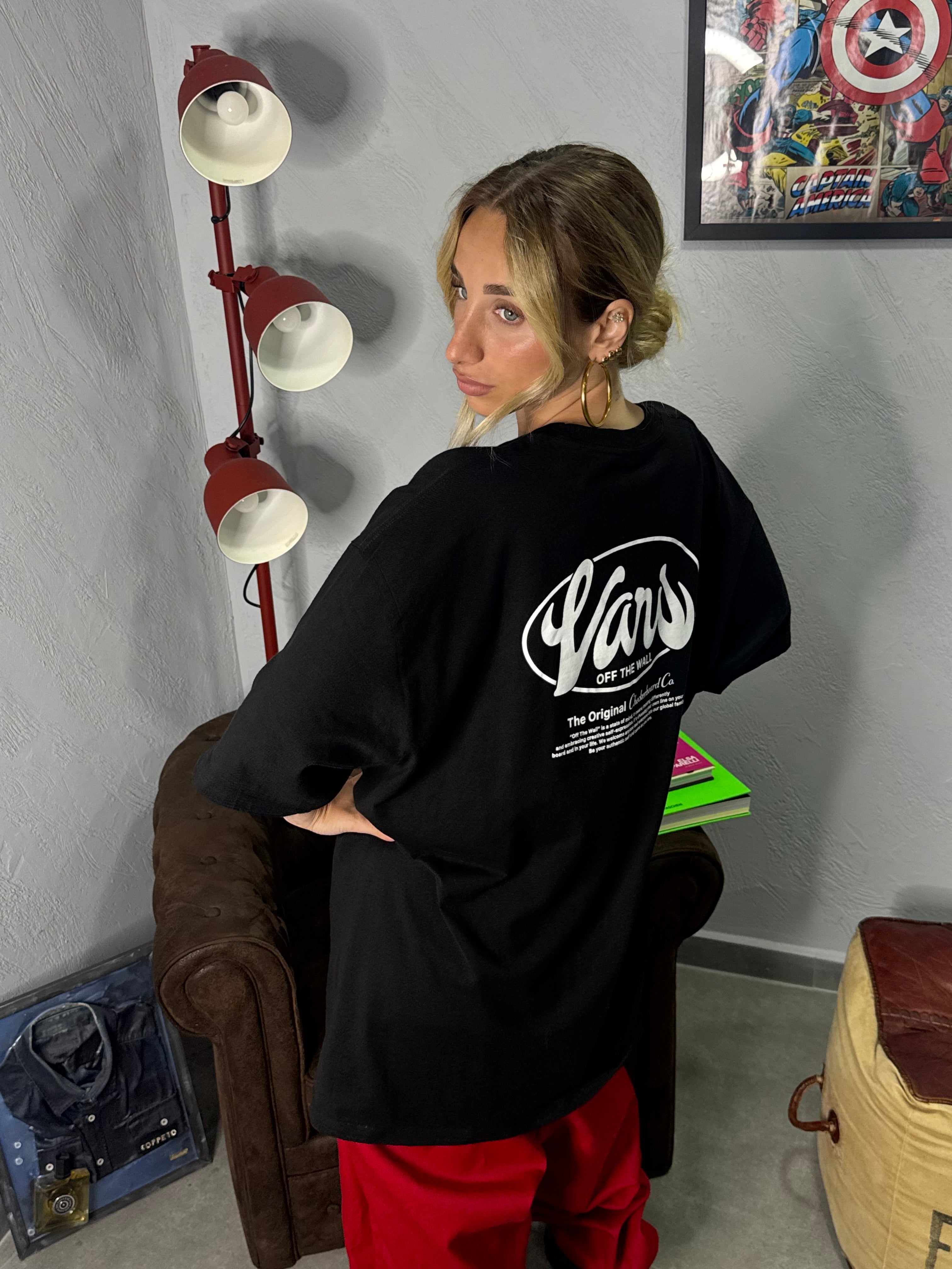 T-shirt vans